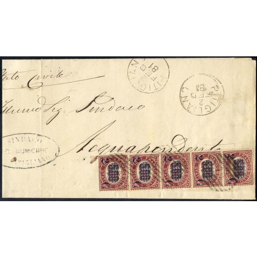1878, Servizio soprastampato, 2 Cent. su 5 Lire lacca scuro, striscia verticale di cinque su lettera da Pitigliano 2.2.1881 per Acquapendente (Sass. 35)