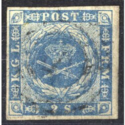 1854, Kroninsignien im Lorbeerkranz, 2 S blau, Mi. 3