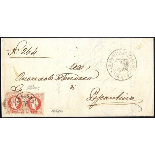 "STRIGNO 27 / 1", Einkreisstempel auf Paar 5 Kr. rot, feiner Druck, auf Auslandsbrief nach Pescantina, signiert Catania (ANK 37II)